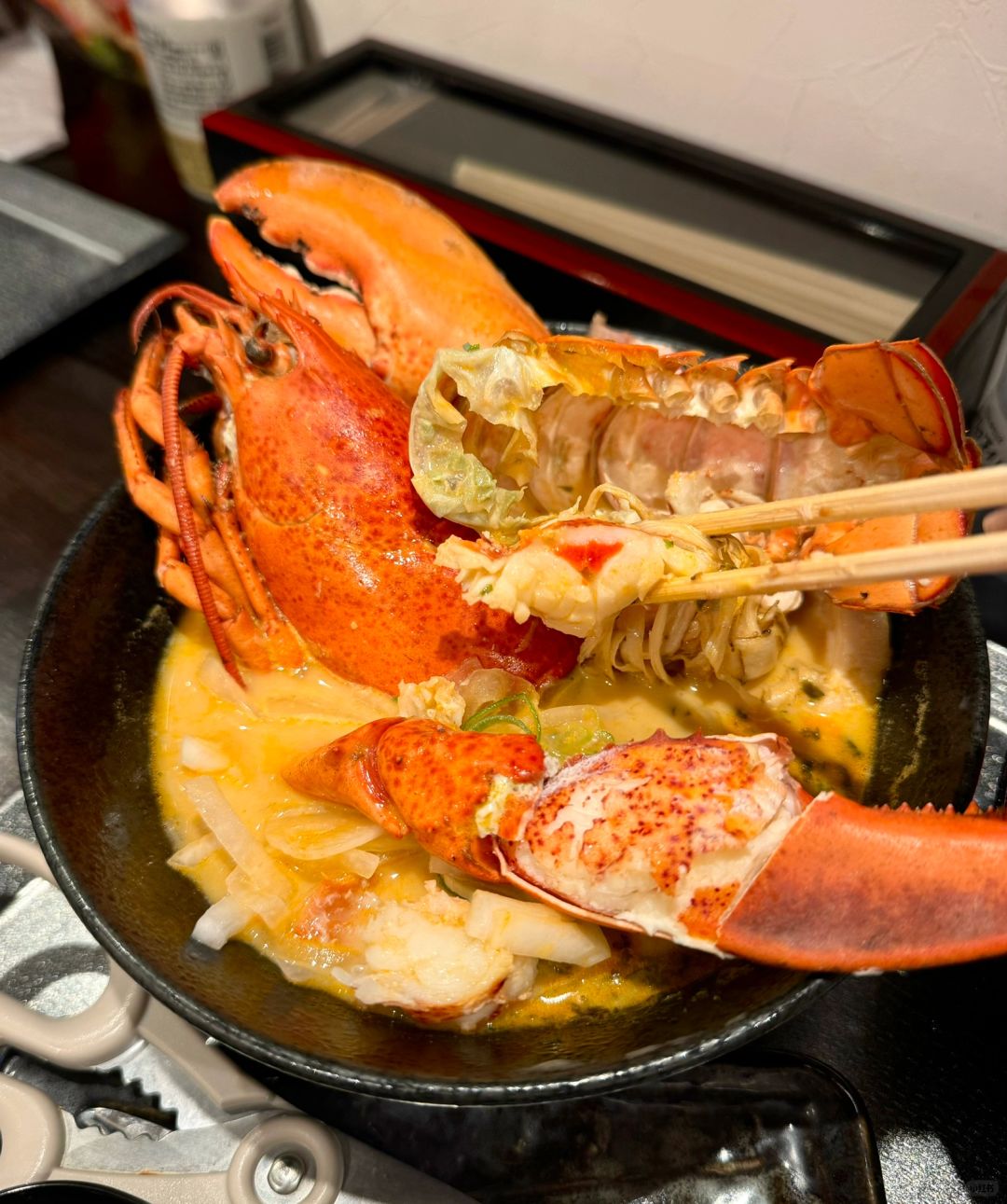 Osaka-Osaka EBI SIN Food Restaurant, ?experience the best lobster ramen for only 4200 yen
