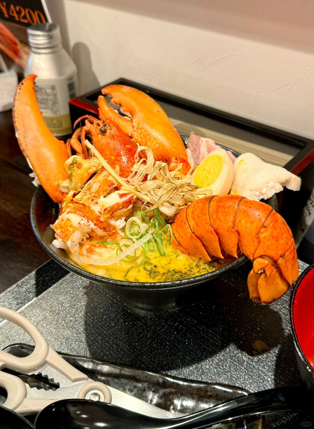 Osaka-Osaka EBI SIN Food Restaurant, ?experience the best lobster ramen for only 4200 yen