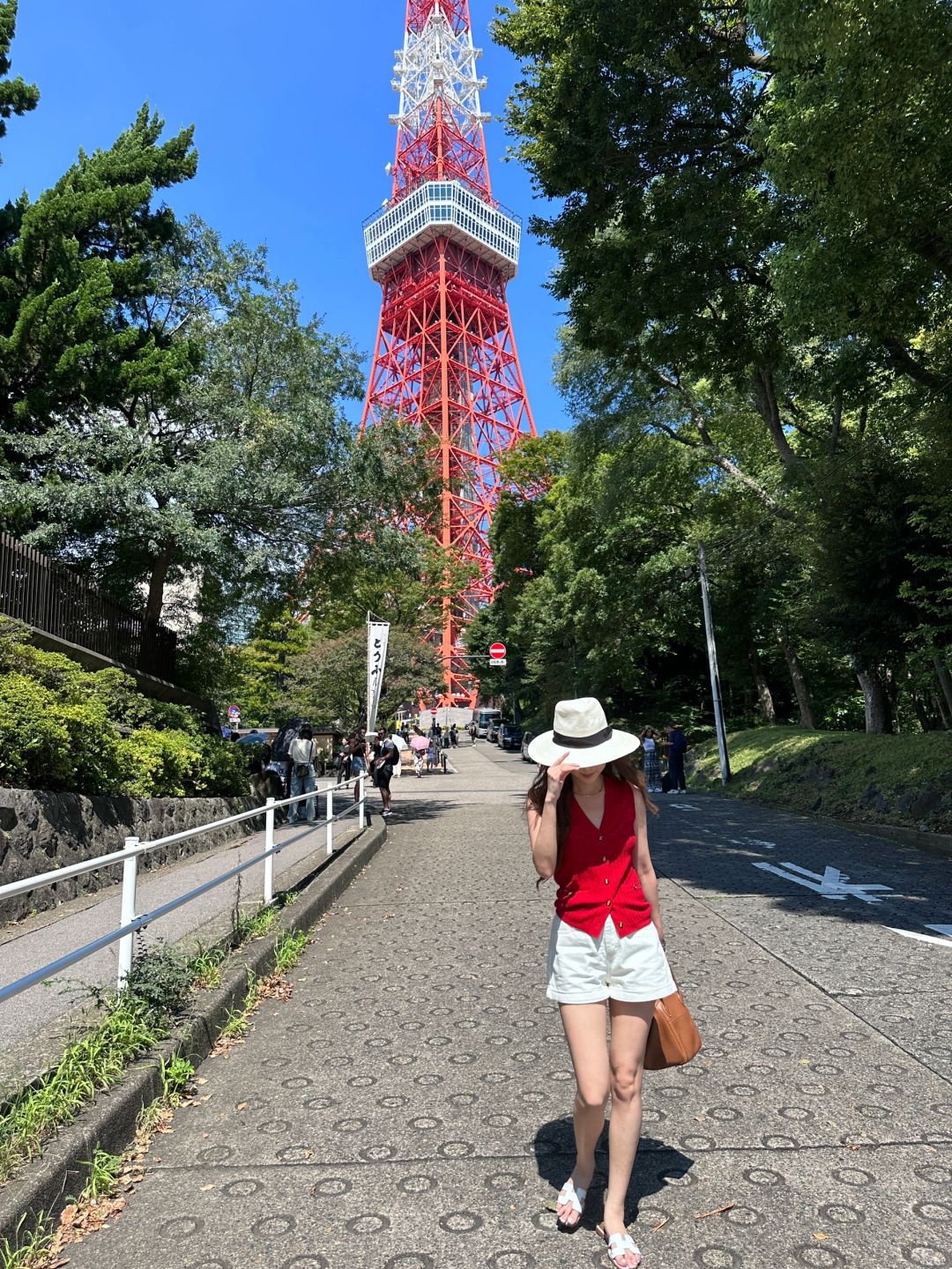 Tokyo-6 best photo spots near Tokyo Tower, Japan, ?no need to queue and few people