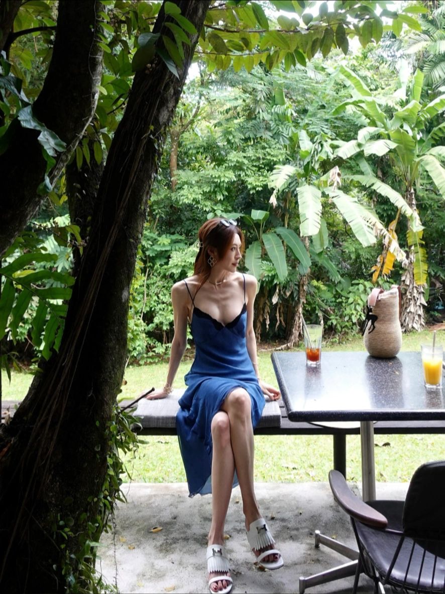 Singapore-Traveling in Singapore, staying near Harding Road, surrounded by various green plants