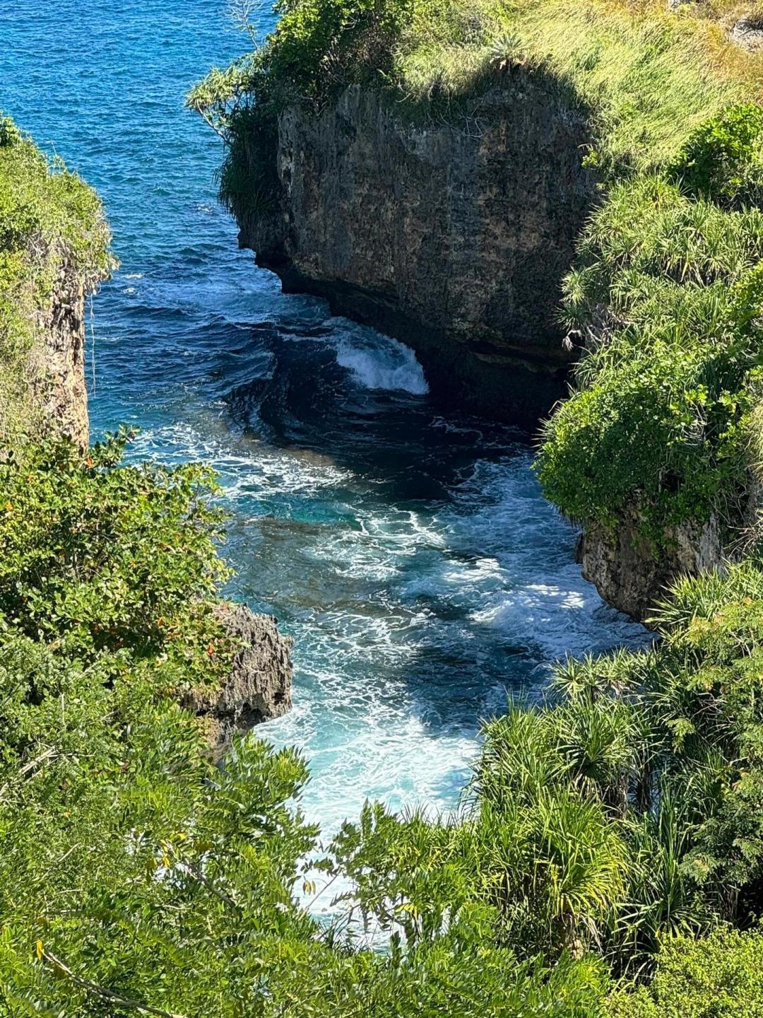 Bali-Bali Island Tour Lover's Cliff, Melasti Beach, Jimbaran Sunset and Tanah Lot Temple