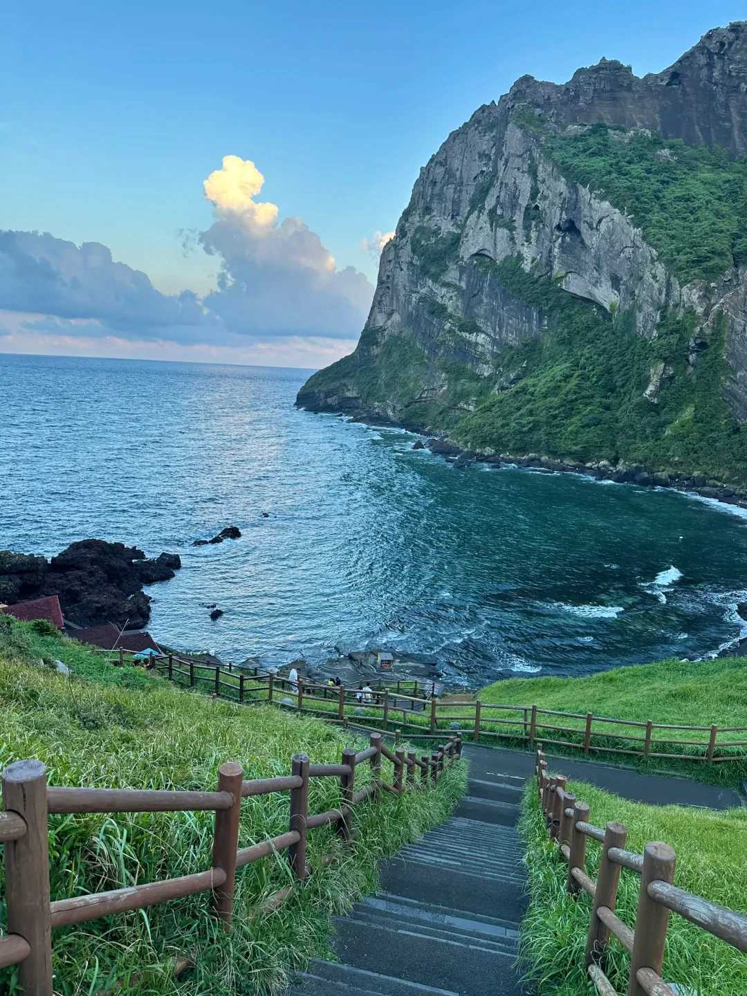 Busan/Jeju-Cycle around Udo Island?, visit Seongsan Ilchulbong Peak and the seaside boardwalk