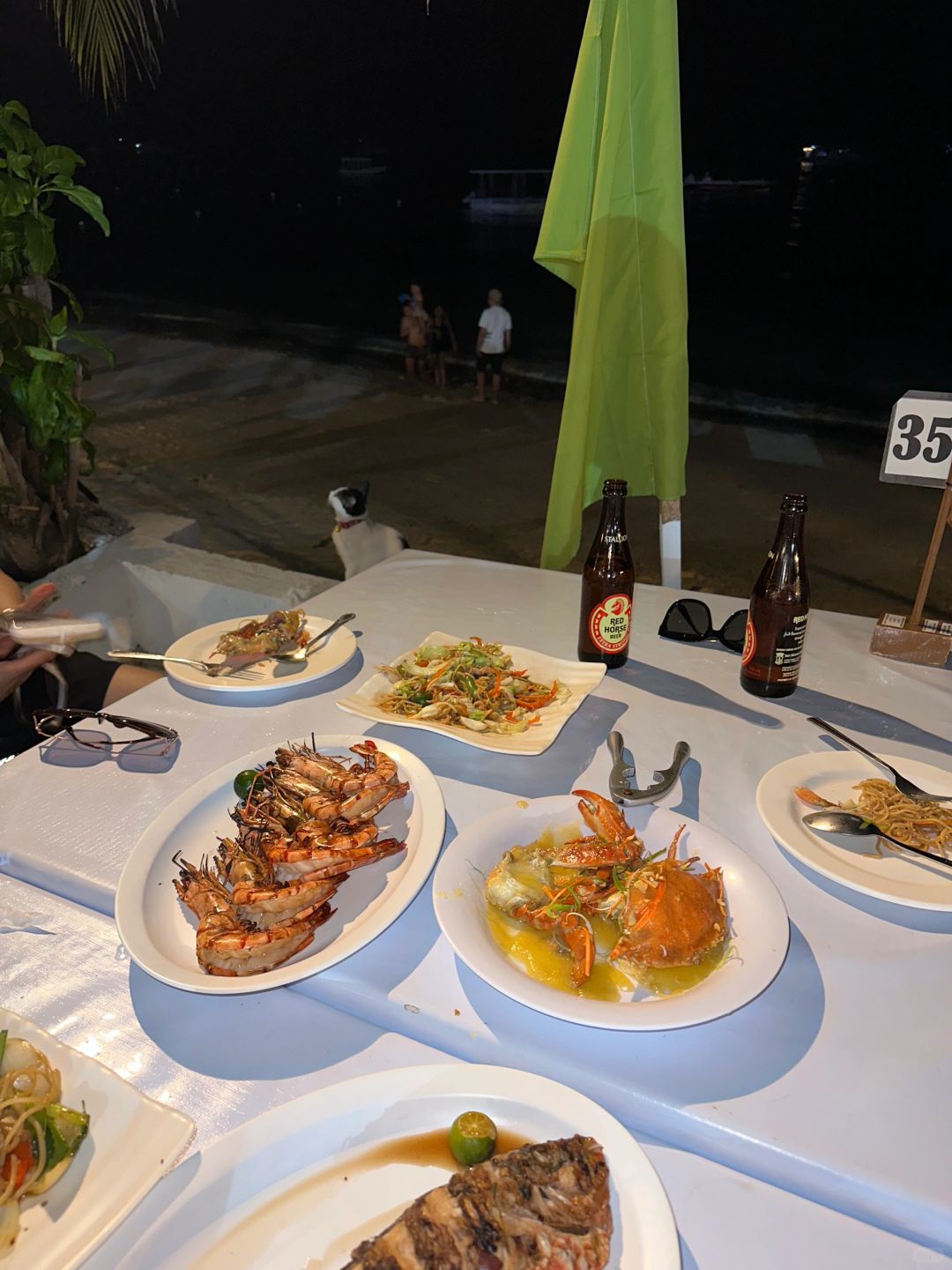Cebu-Isis Thai Restaurant, Cebu Bohol Seafood BBQ, enjoy the sea breeze and drink beer