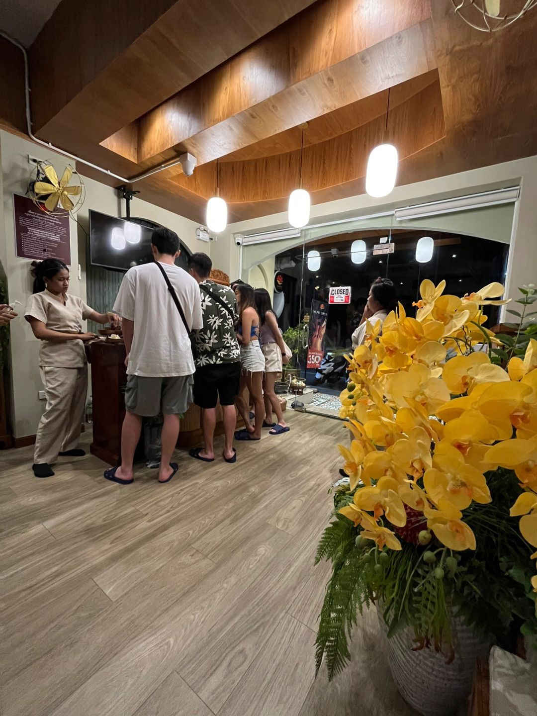 Phuket-sunshine now open, ? my body was seen naked by a massage technician in Phuket