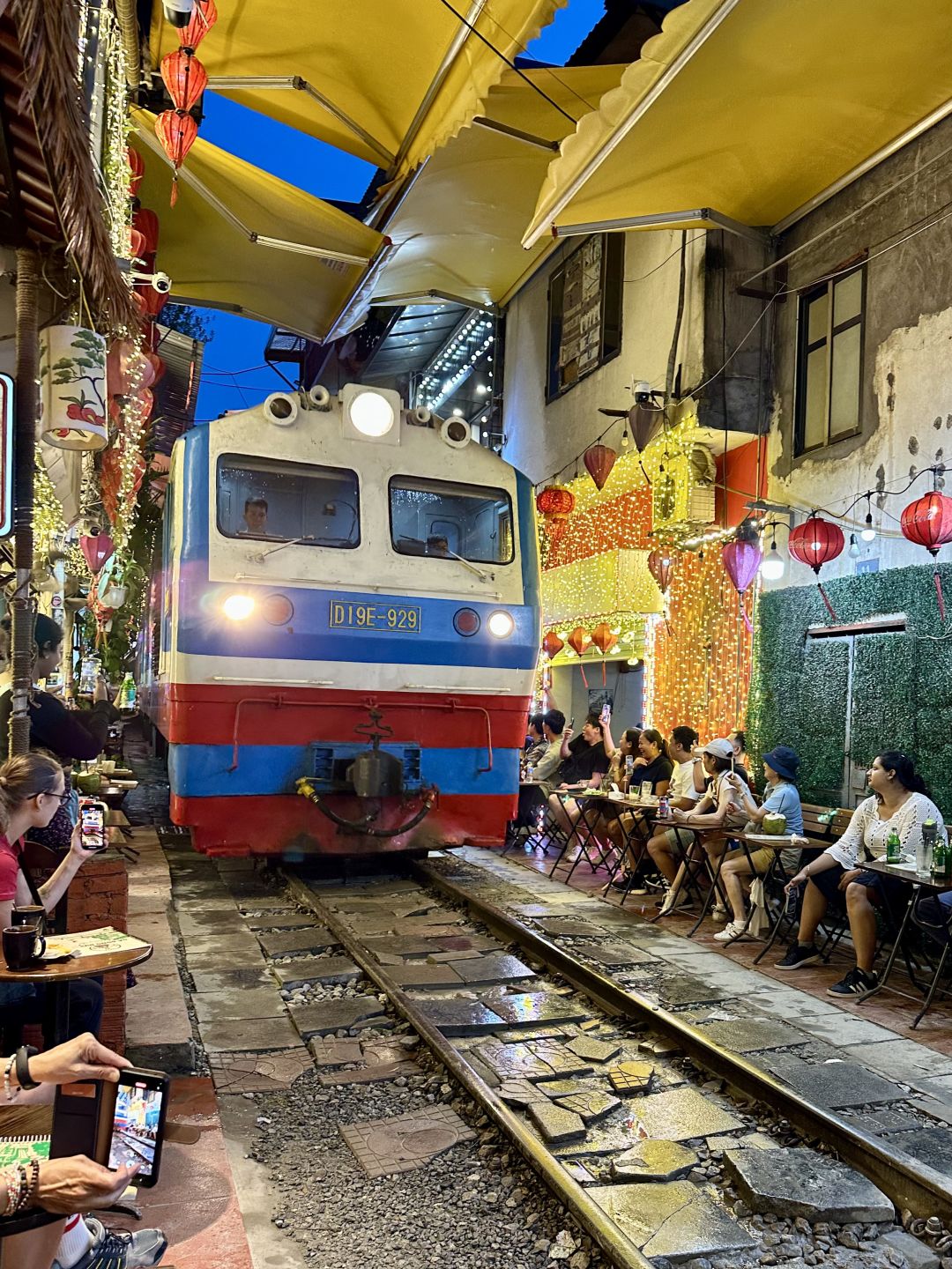 Hanoi-A 3-day, 2-night travel guide to Hanoi, Vietnam: Shop and eat as you please