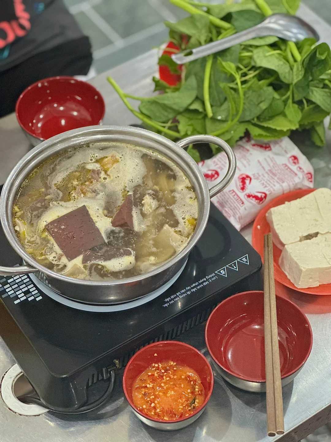 Ho Chi Minh-Chè Thái WanWan, Kem bo vfruit, Bò Tơ Quán 4 and other 6 must-visit Vietnamese restaurants in Nha Trang
