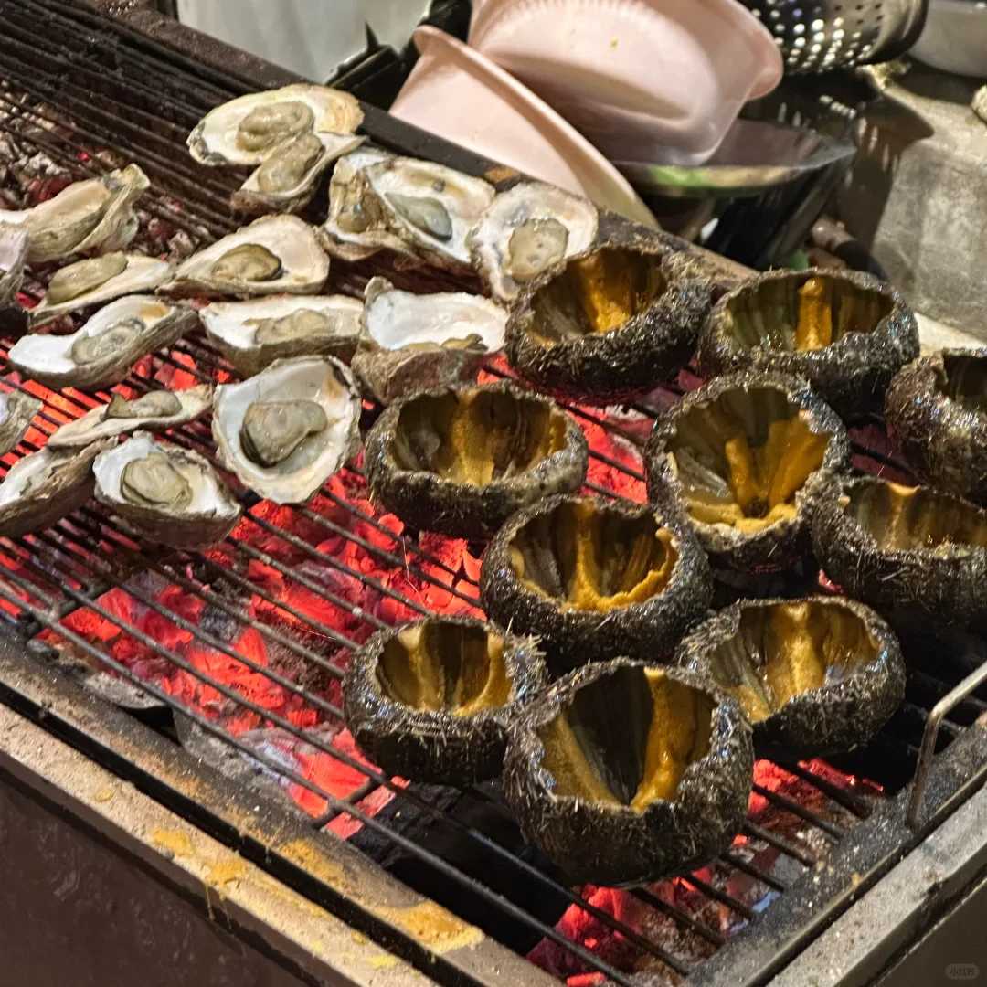 Ho Chi Minh-Chè Thái WanWan, Kem bo vfruit, Bò Tơ Quán 4 and other 6 must-visit Vietnamese restaurants in Nha Trang