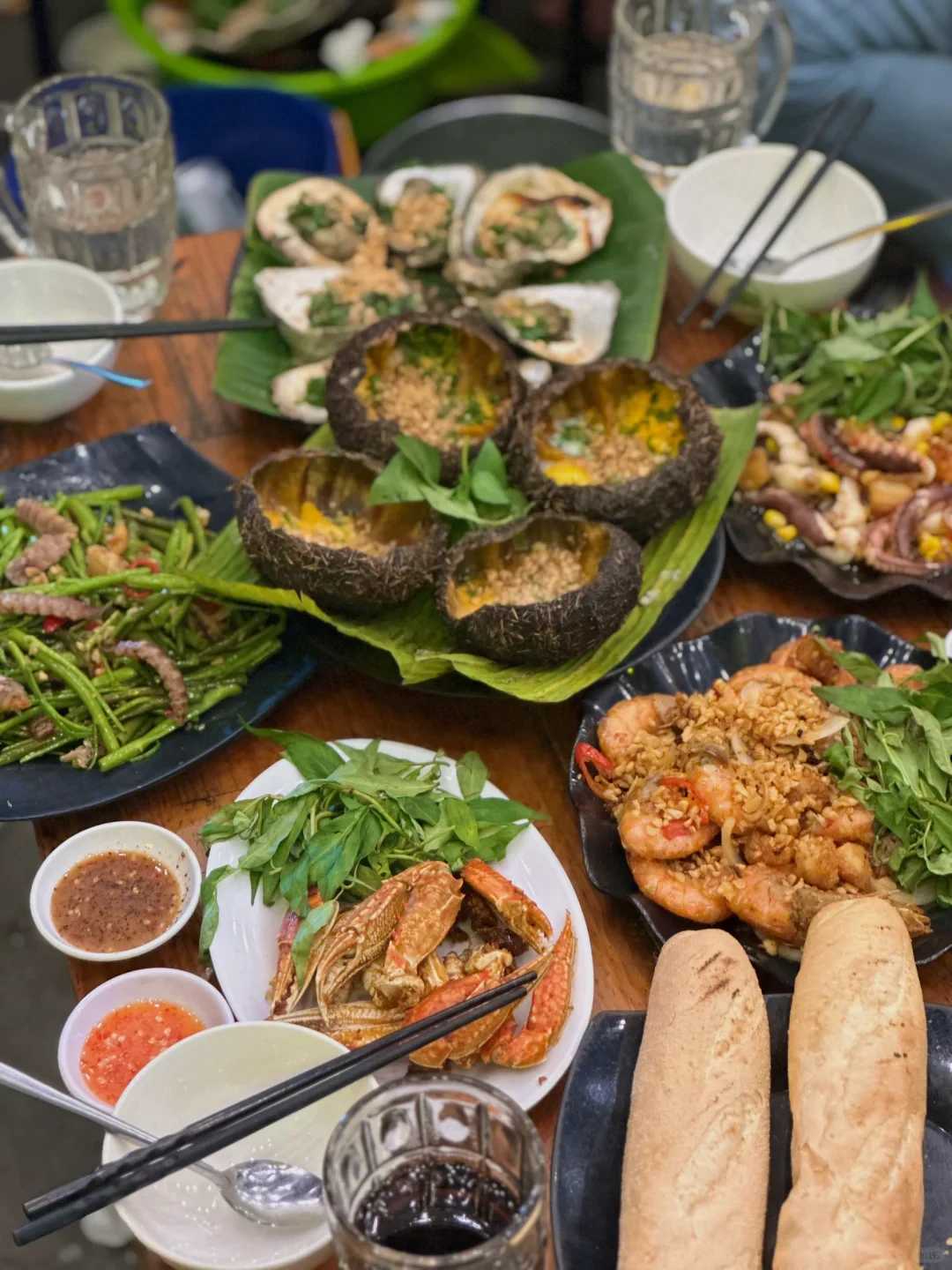 Ho Chi Minh-Chè Thái WanWan, Kem bo vfruit, Bò Tơ Quán 4 and other 6 must-visit Vietnamese restaurants in Nha Trang