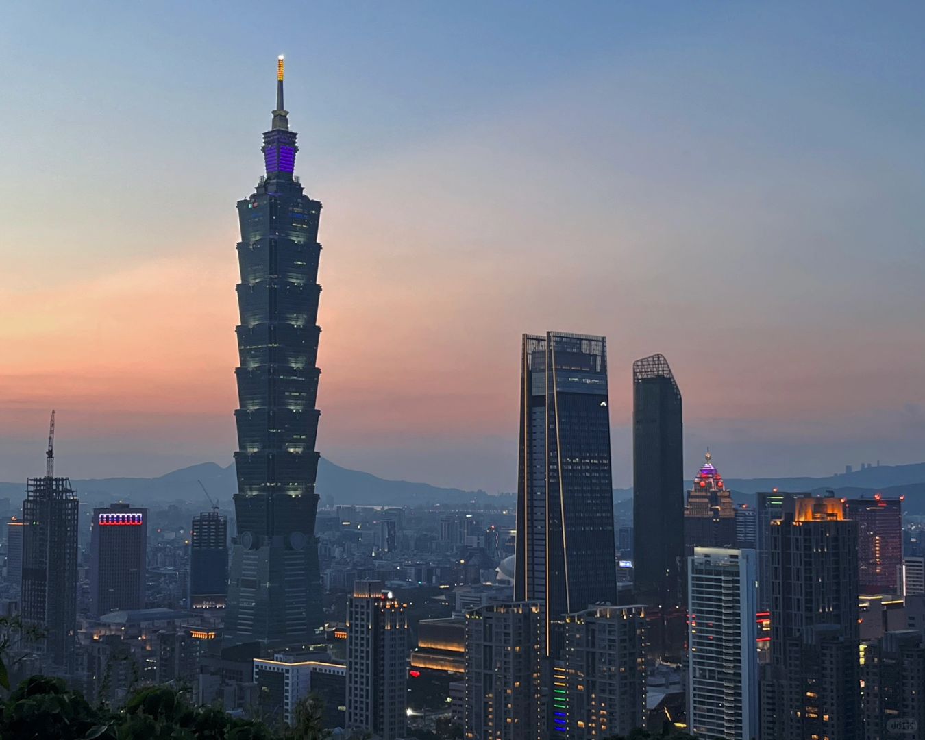 Taiwan-Taiwan City Hiking Tour, Visit Taipei International Financial Center (Taipei 101 Building)
