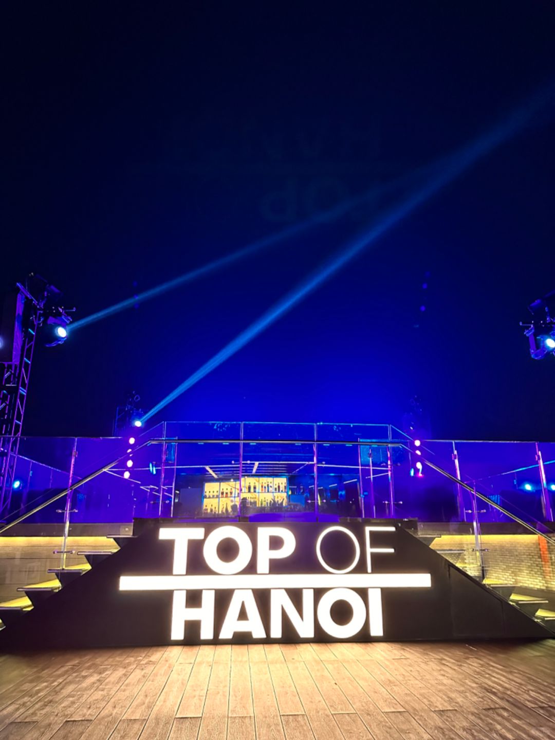 Hanoi-Top Of Hanoi Bar, the highest sky-high open-air bar in Hanoi, 2 girls drinking together