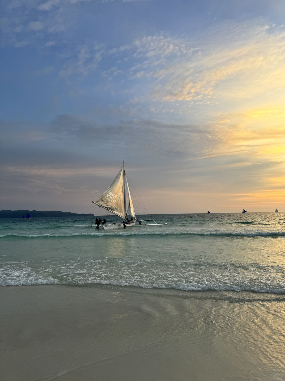 Boracay-Henann Crystal Sands Resort in Boracay, Philippines, has a great location and sea views