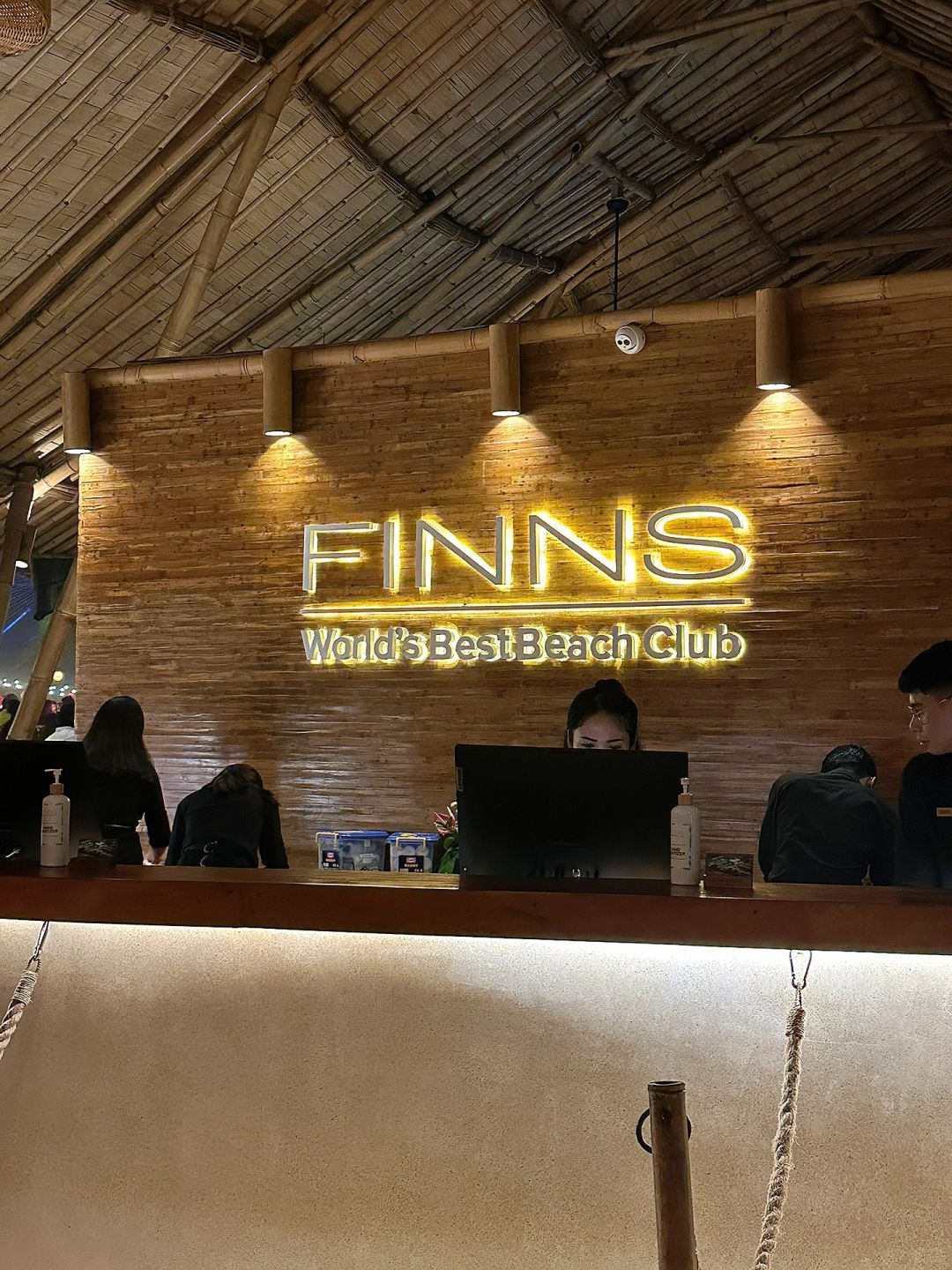 Bali-Finns Bar, the world's largest beach club, ?taste pinna colada and sex on the beach wine