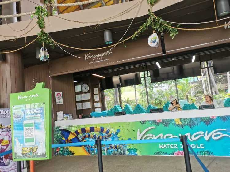 Hua Hin-Hua Hin Vana Nava Water Park, children can enjoy free or half-price tickets depending on their height