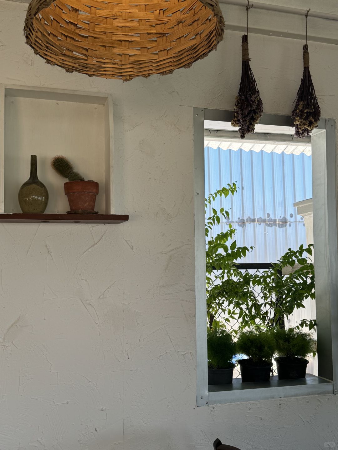 Hua Hin-Chom Kluen, a beachfront resort-style cafe in Hua Hin, this is the life of travel