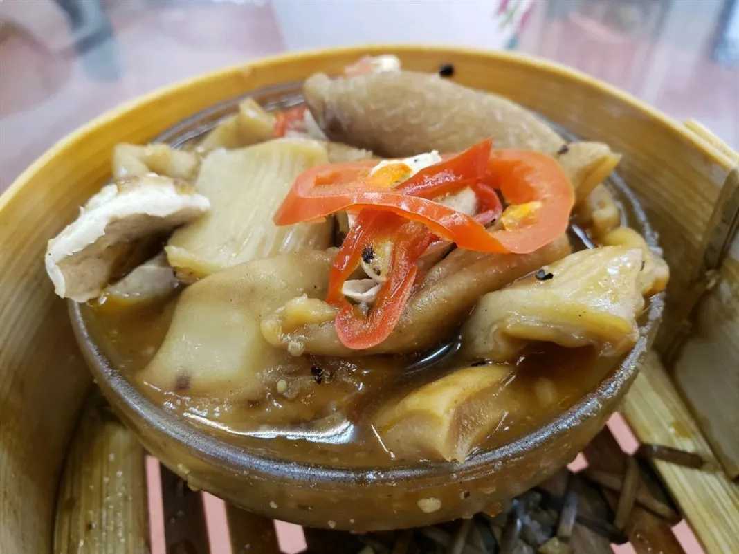 Hong kong-20 must-try restaurants in Hong Kong for afternoon tea, roast meat, dim sum, and supper