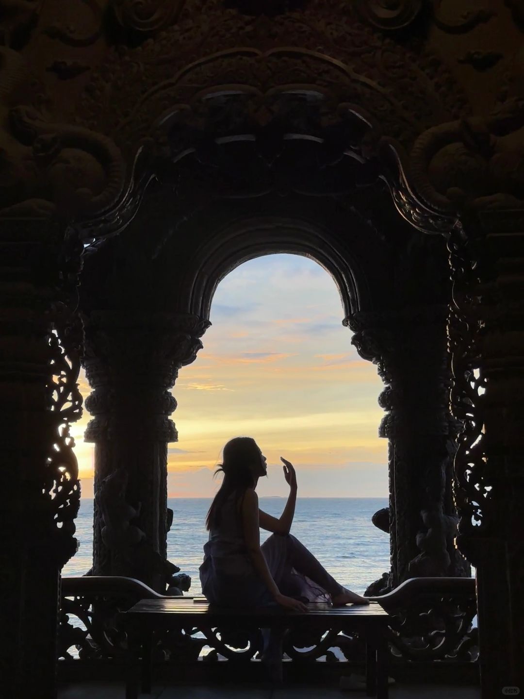 Pattaya-Pattaya Temple of Truth, admire the all-wooden palace, and feel the sense of faith
