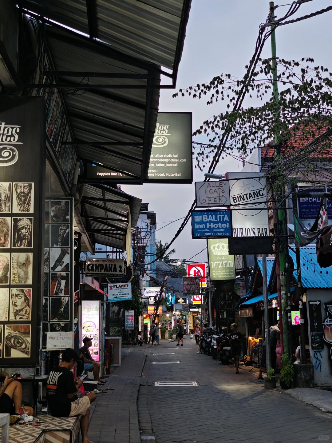 Bali-Traveling in Bali, Indonesia, I felt an infinite disconnect. Luxury resorts and local slums