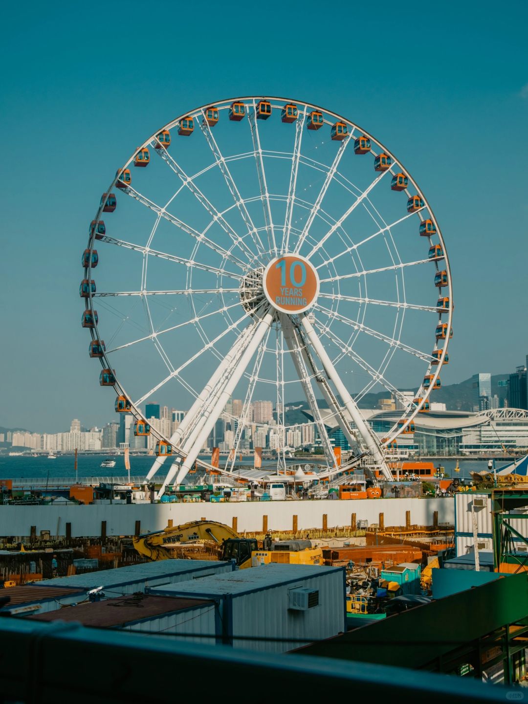 Hong kong-Experience the sunset ride and sightseeing bus in Hong Kong and explore the city at sunset