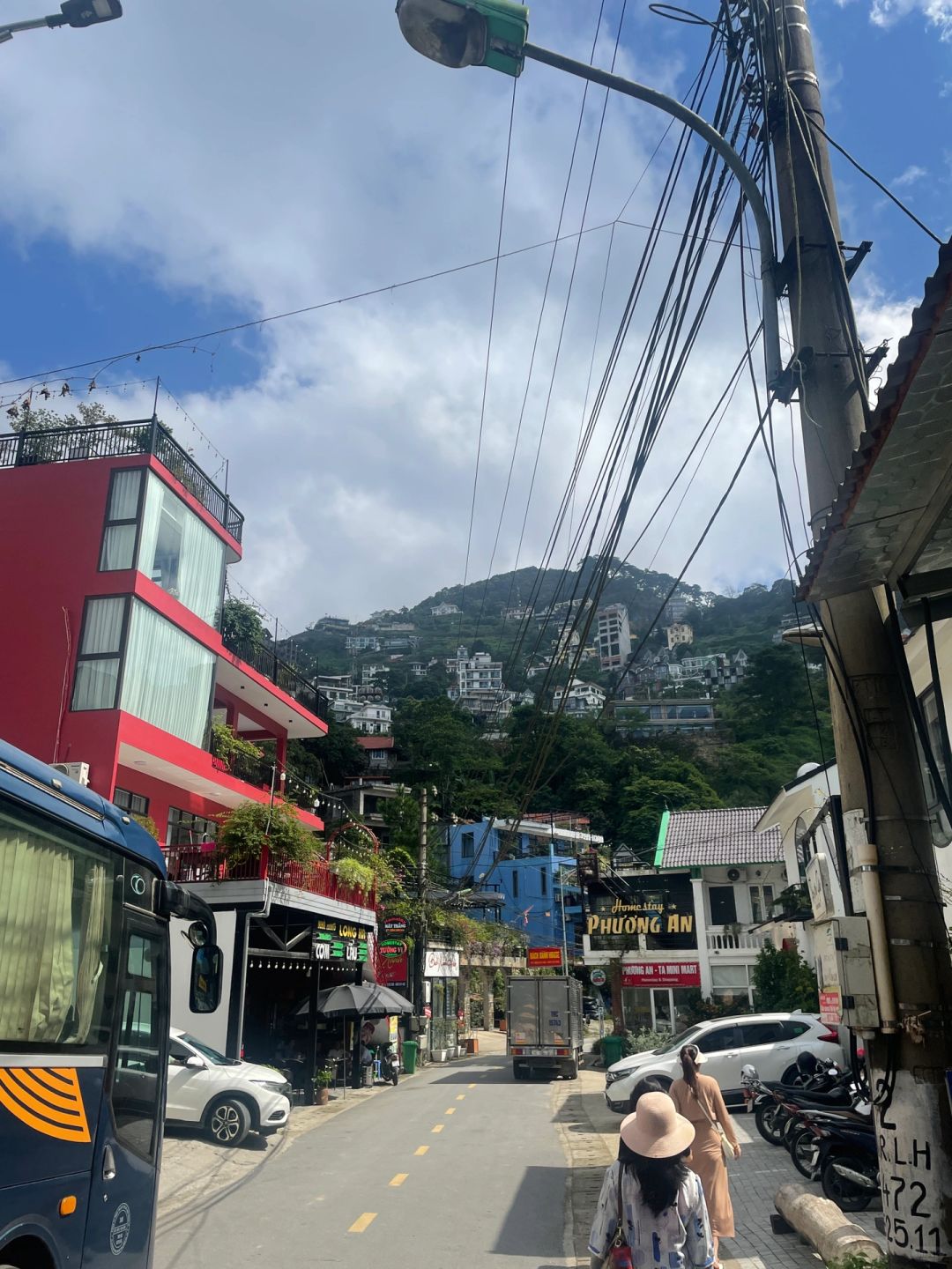 Hanoi-Tam Dao Mountain, a summer resort in Hanoi, Vietnam, enjoy the clouds in the morning and the sunshine at noon