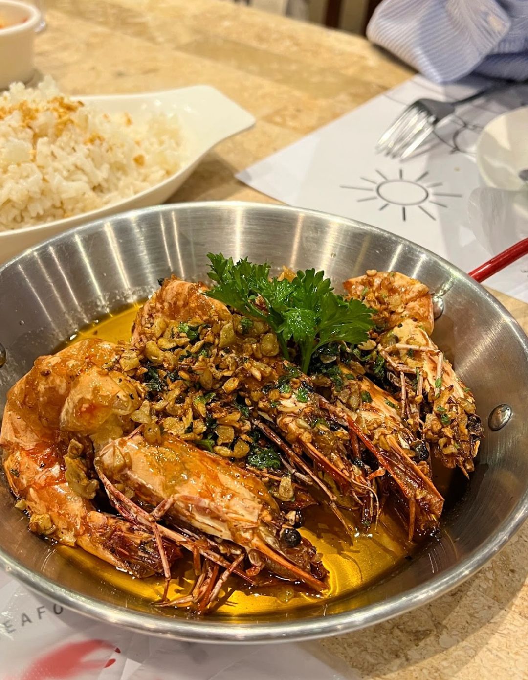 Cebu-Cebu gourmet Red Crab Restaurant,⭐ recommended garlic spicy crab and butter prawns