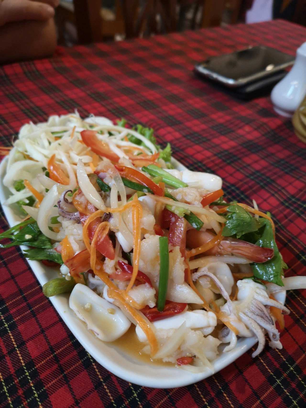 Phuket-Karon Kata Restaurant in Phuket. Tom Yum Goong, Seafood Salad and Lemon Fish Review