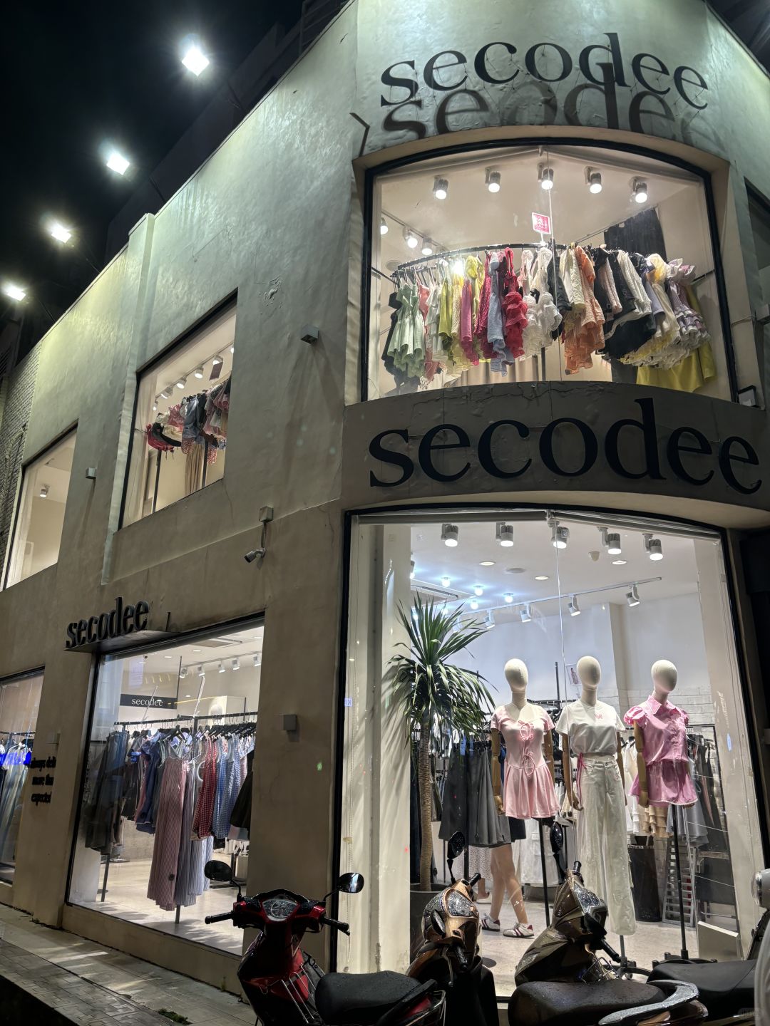 Ho Chi Minh-Shopping trip in Ho Chi Minh, clothes, shoes and cosmetics are cheap and good quality