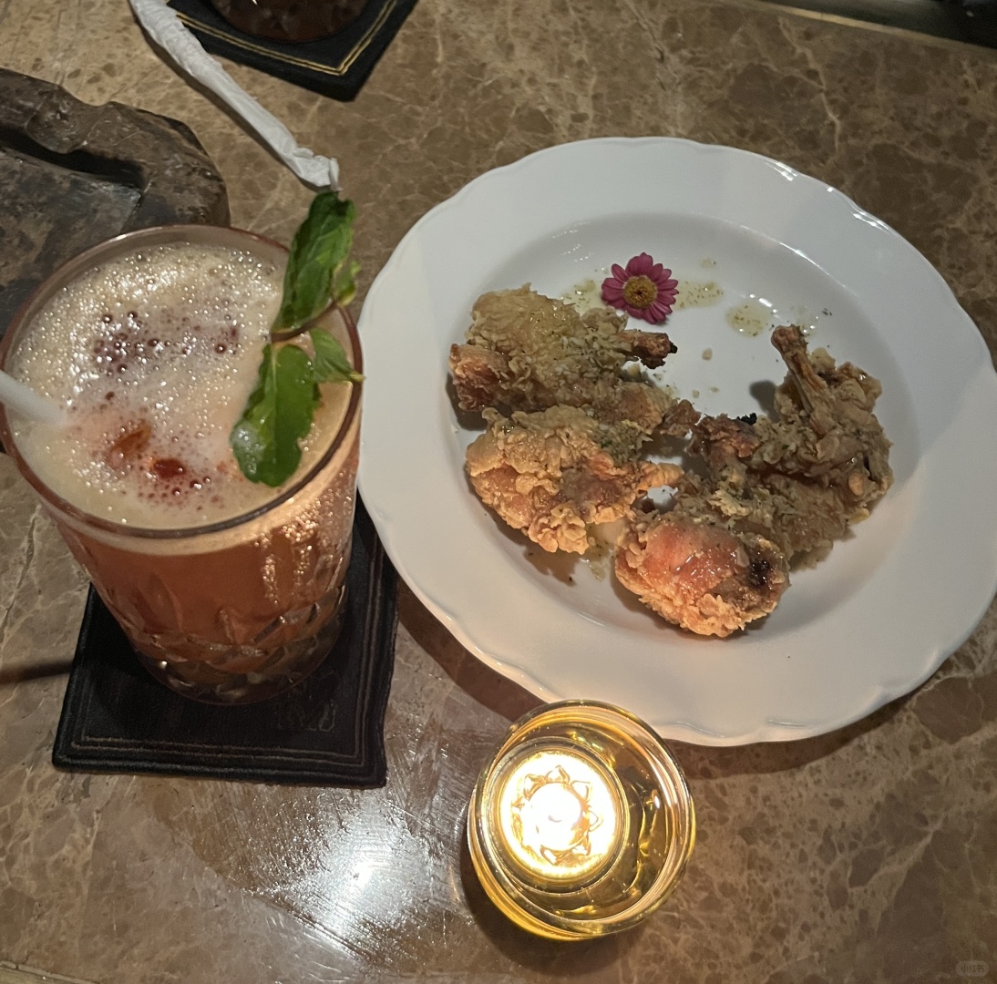 Jakarta-Izzy Social Club, Jakarta's Red Rose Restaurant, ?Experience the Ultimate Romance