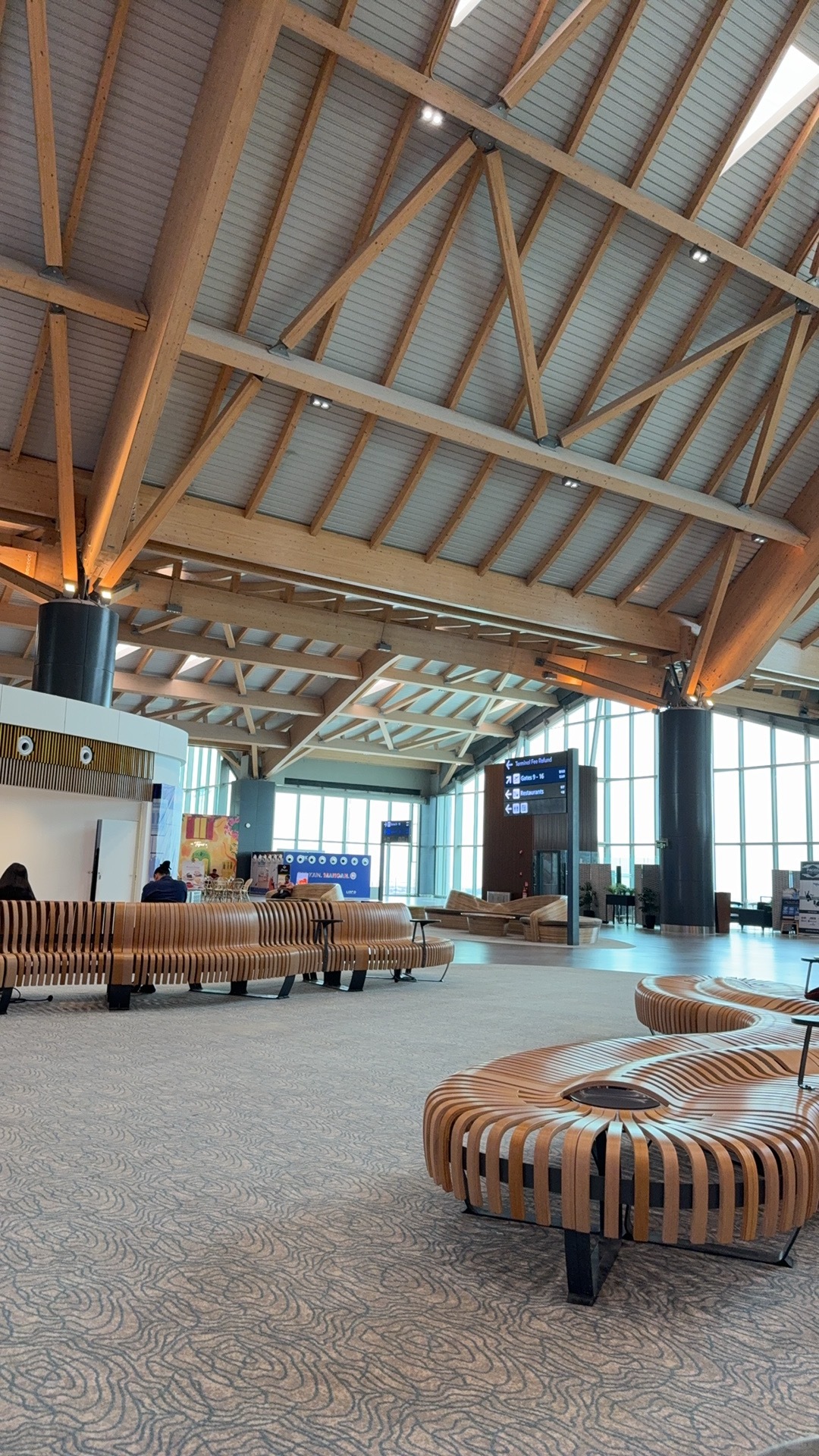 Clark/Angel City-Clark Airport has duty-free shops selling international brands such as Tiffany and Lacoste
