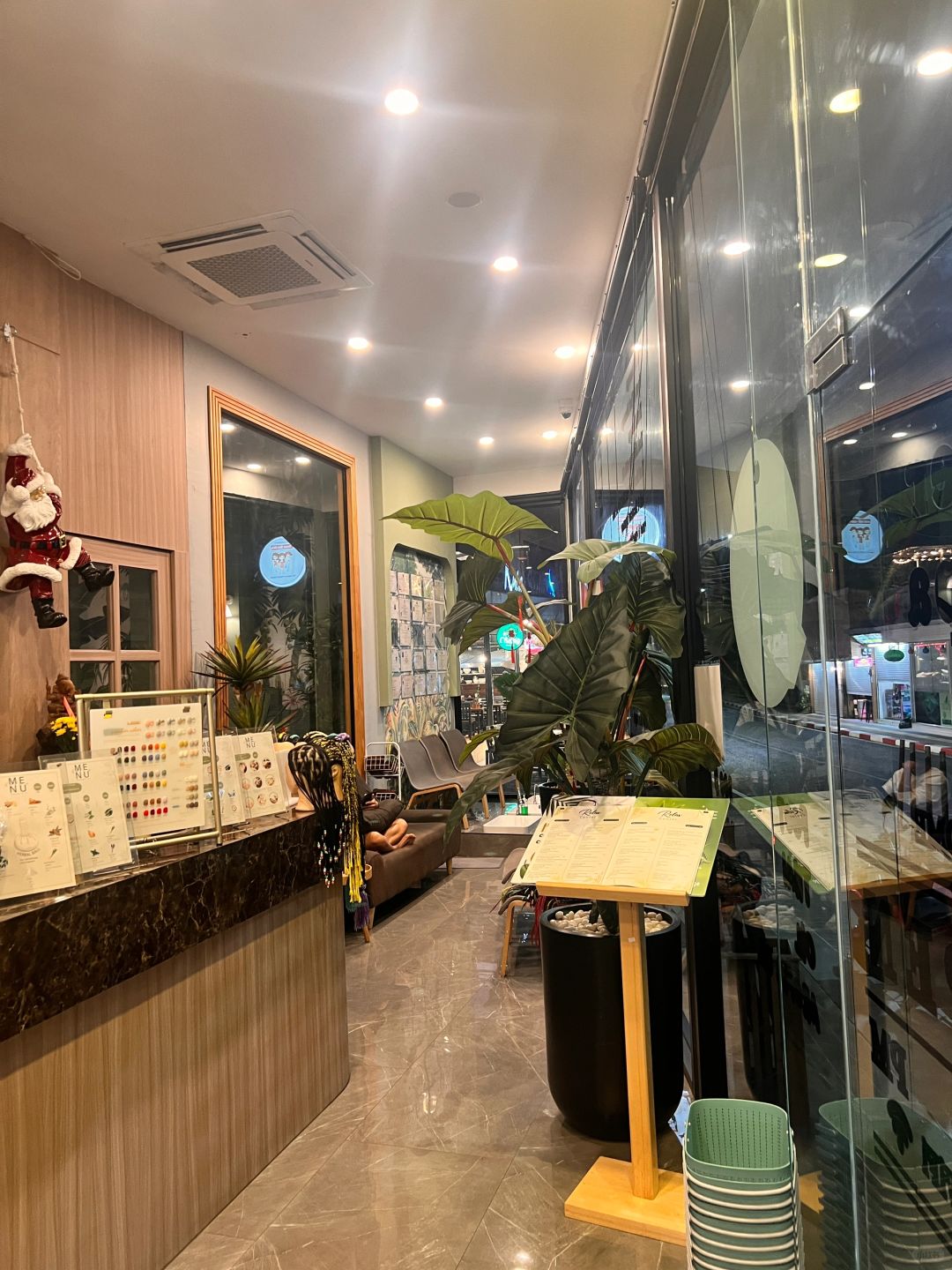 Phuket-Relax Center Massage and SPA at Kata Beach in Phuket, coconut oil massage is suitable