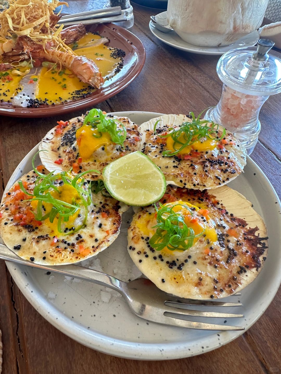 Hua Hin-Nomada restaurant on the beach in Hua Hin, Thailand, taste delicious seafood