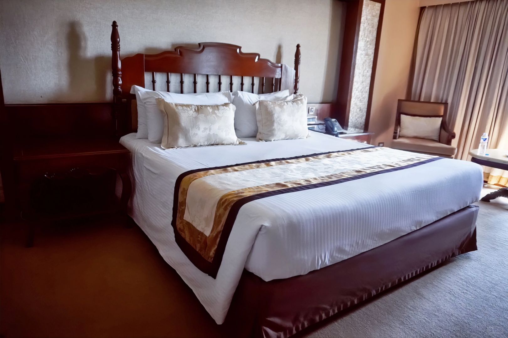 Manila/Luzon-The Hotel Manila, built in 1912, has been 112 years old. It is the oldest luxury hotel in Manila