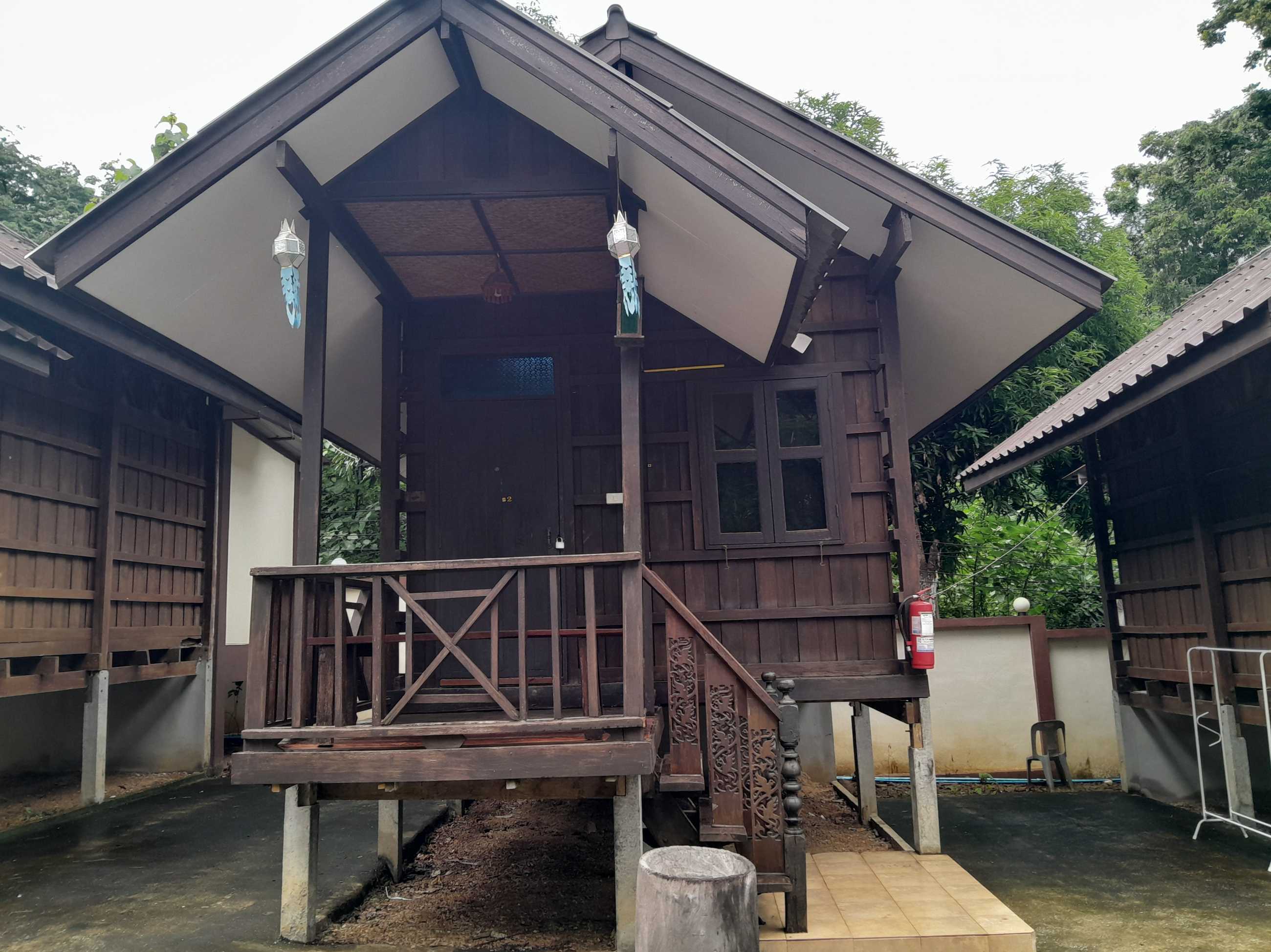 Chiang Mai-Sisatchanalai Heritage Resort offers northern style accommodation with a great ambience