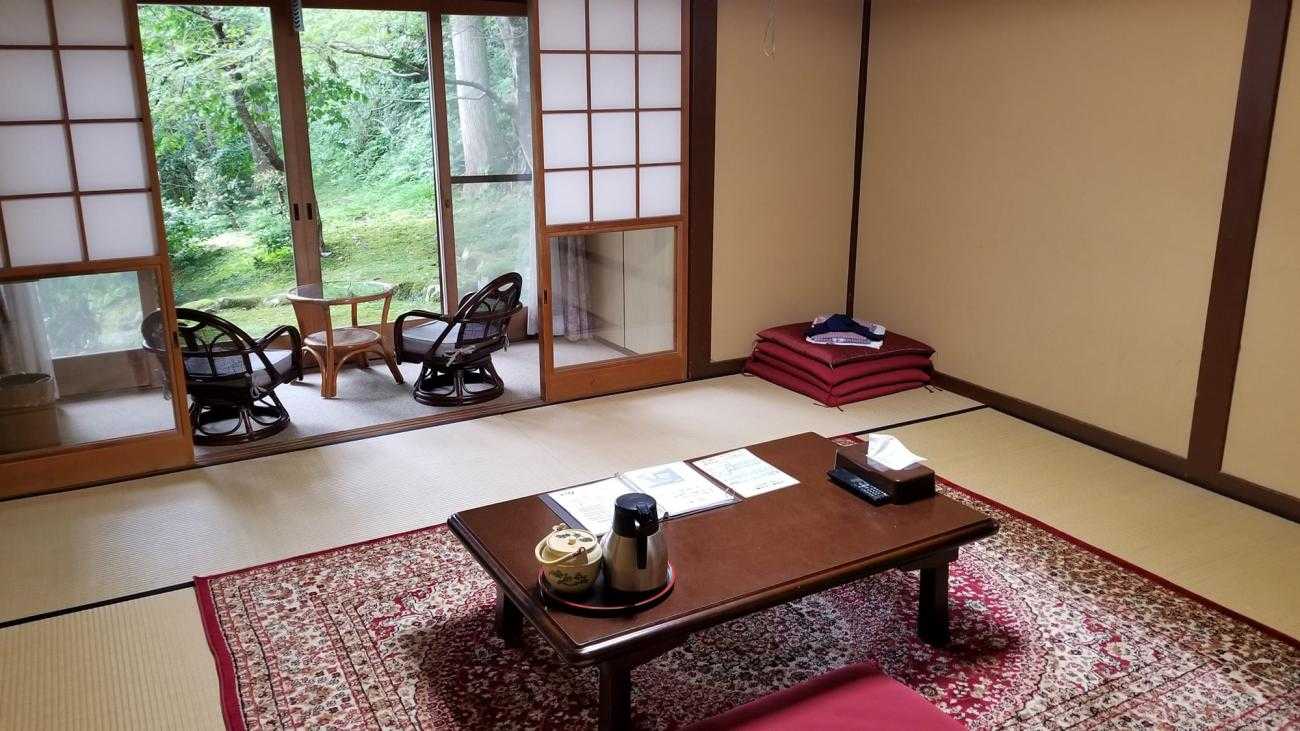 Osaka-Four healing hot spring hotels in Kyoto: ?experience local traditions and customs