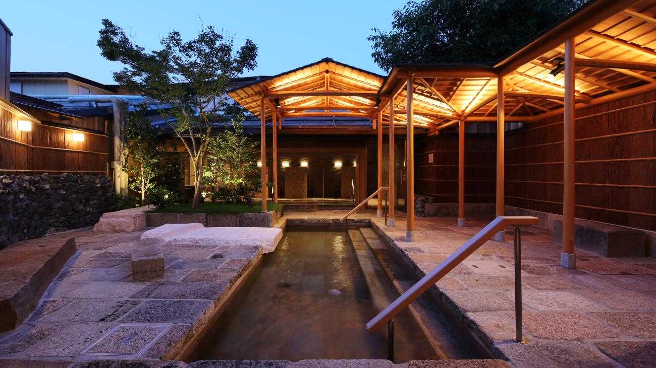 Osaka-Four healing hot spring hotels in Kyoto: ?experience local traditions and customs