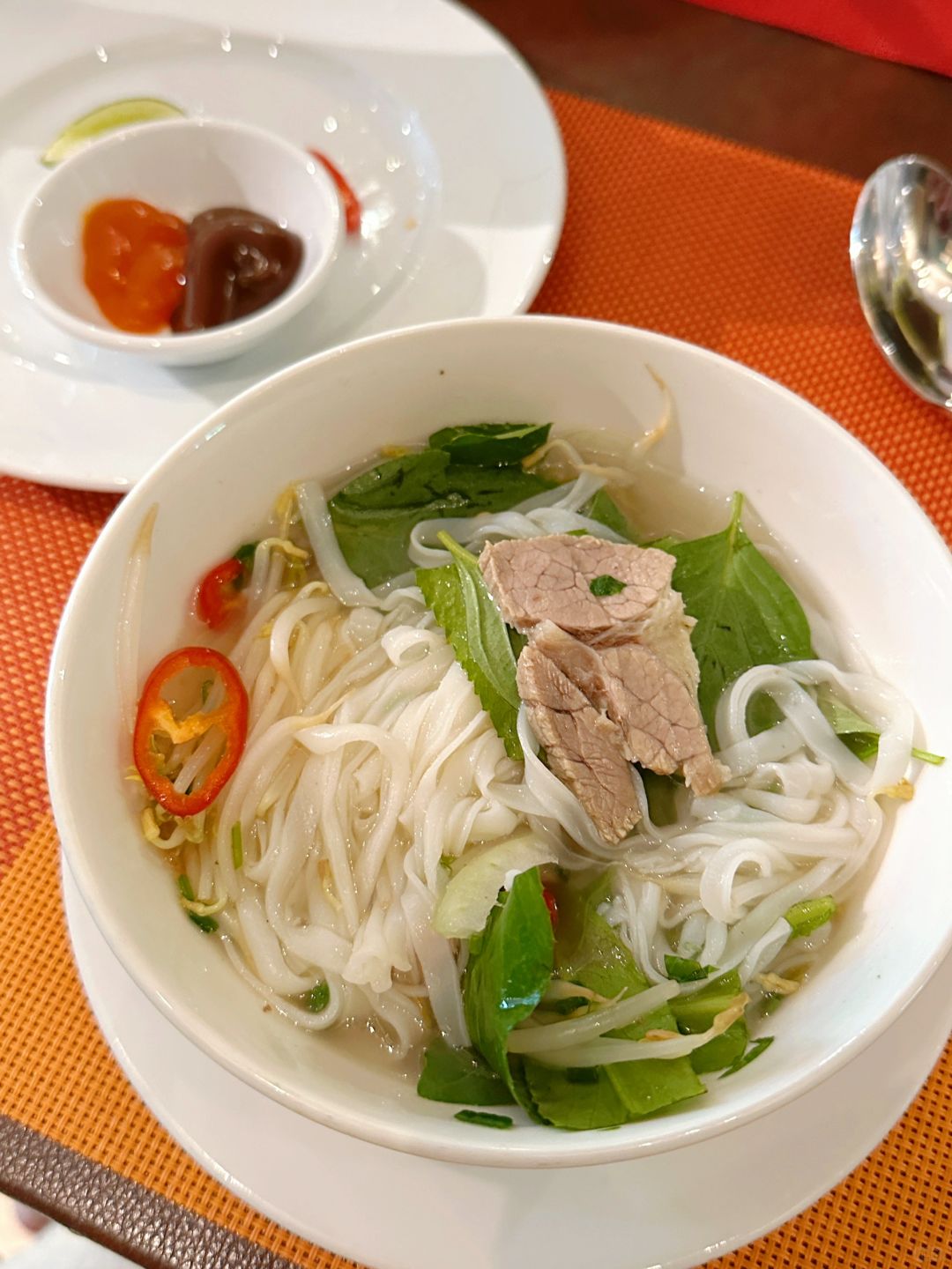 Ho Chi Minh-Silverland Jolie Hotel, a super cost-effective hotel in the center of Chi Minh City, Vietnam