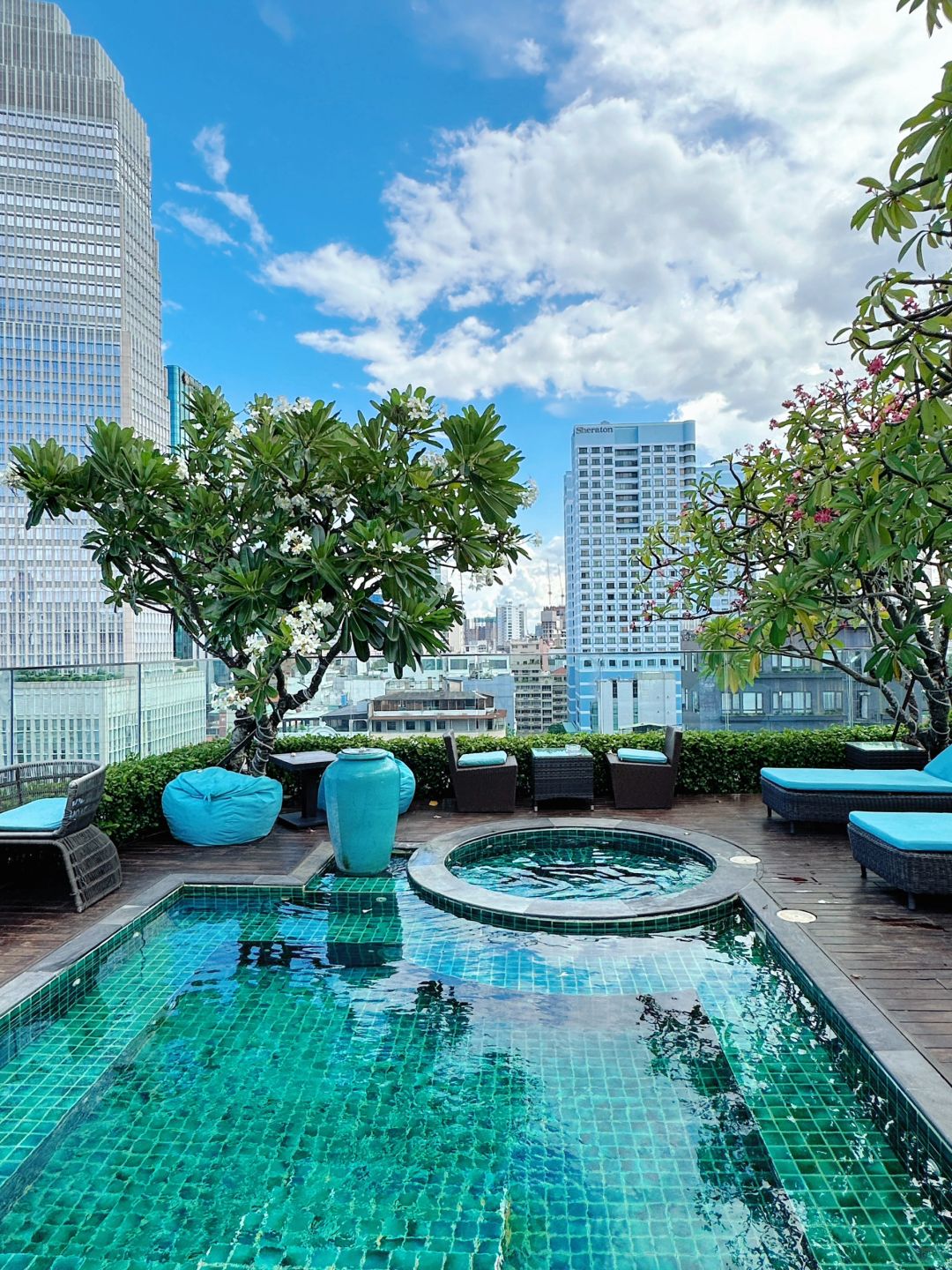 Ho Chi Minh-Silverland Jolie Hotel, a super cost-effective hotel in the center of Chi Minh City, Vietnam