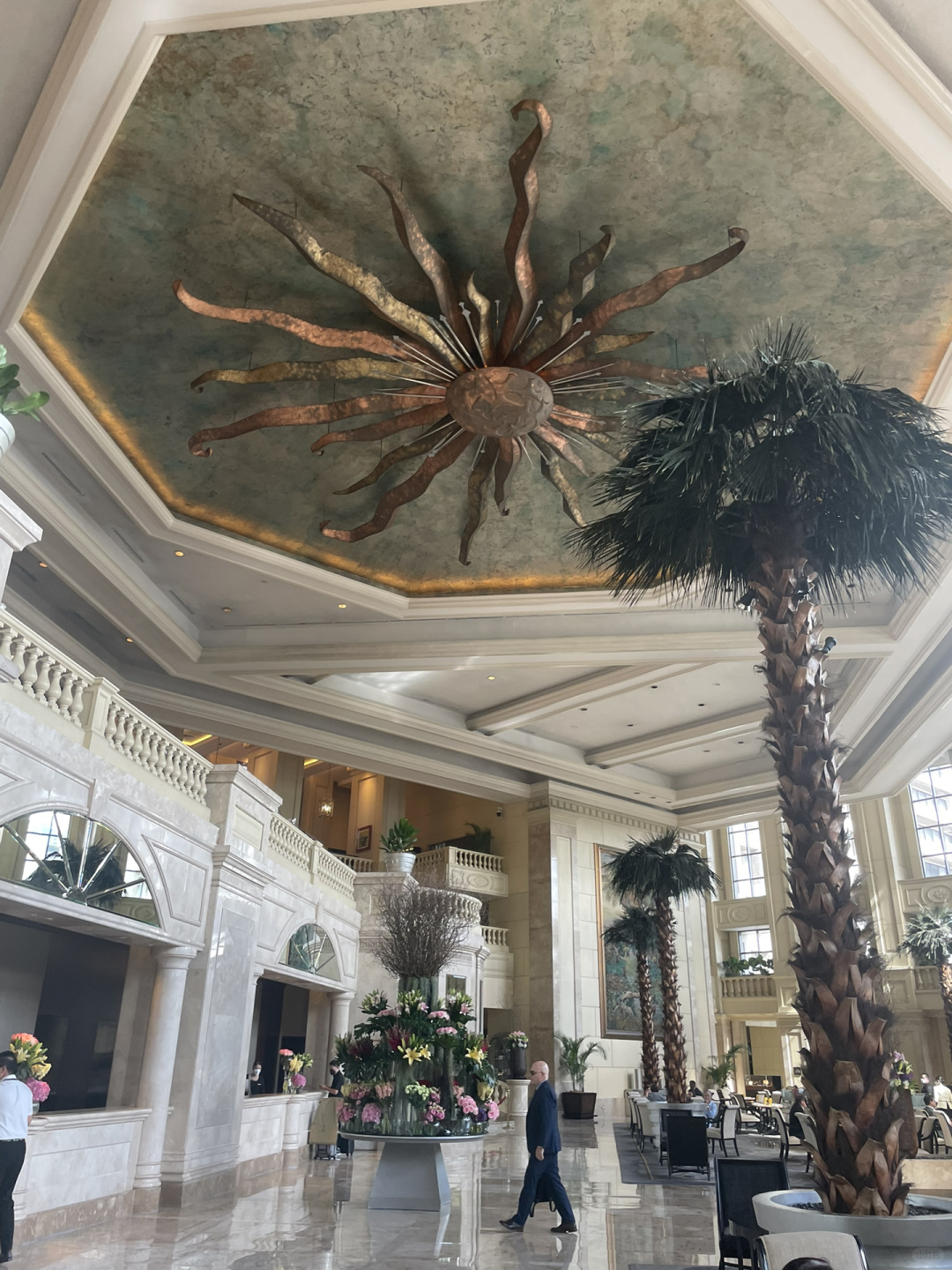 Manila/Luzon-The Peninsula Hotel is the best choice for staying in Manila, Philippines, convenient and safe