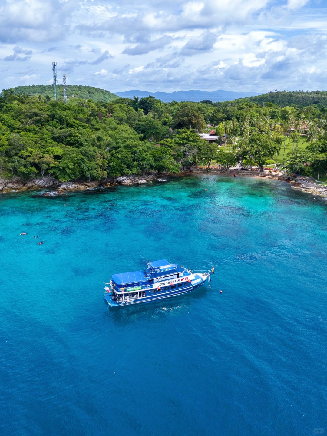 Phuket-Phuket Island Tour Cliff Cafe,? Karon Beach and Laem Sai Cup Cafe, a pleasant trip