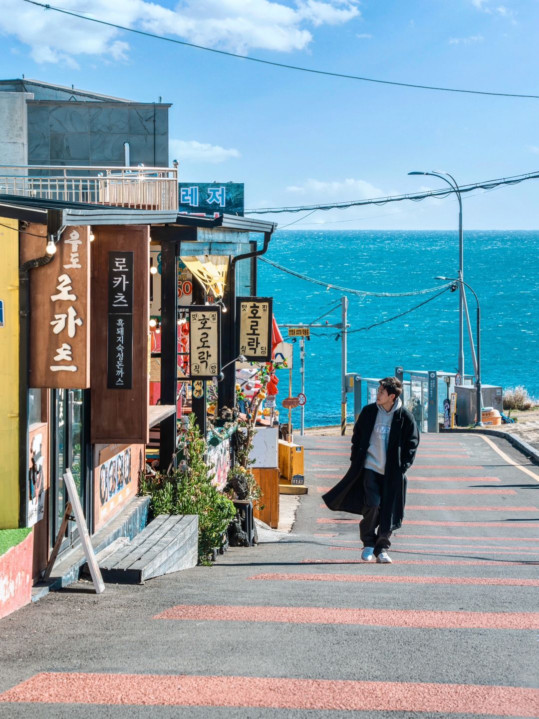 Busan/Jeju-Traveling to Jeju Island,✨the blue sea level rises at the moment of morning glow