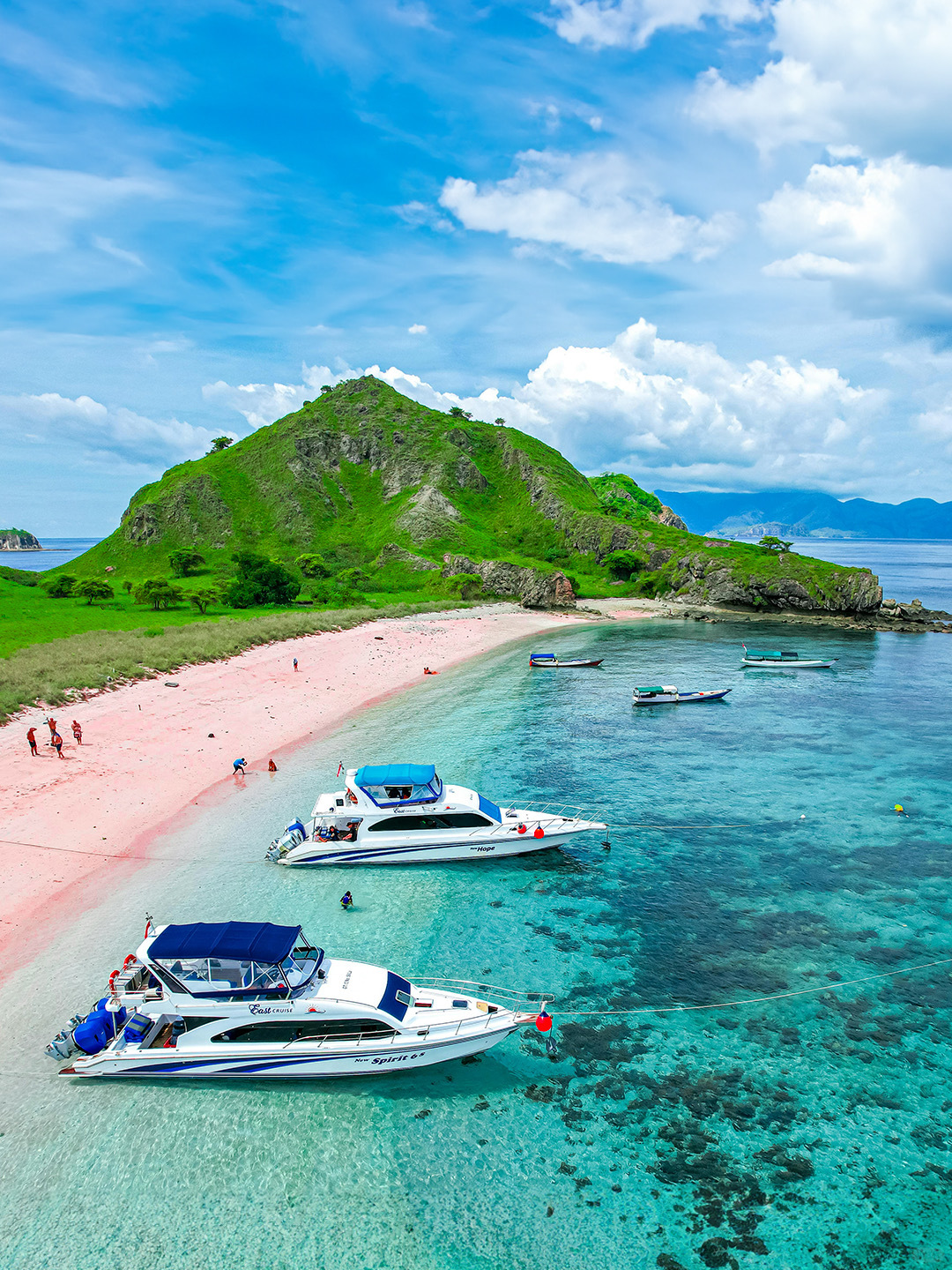 Bali-Travel guide to Komodo, Indonesia, visit Pink Beach, Komodo Park, Manta Point and Makassa Bay