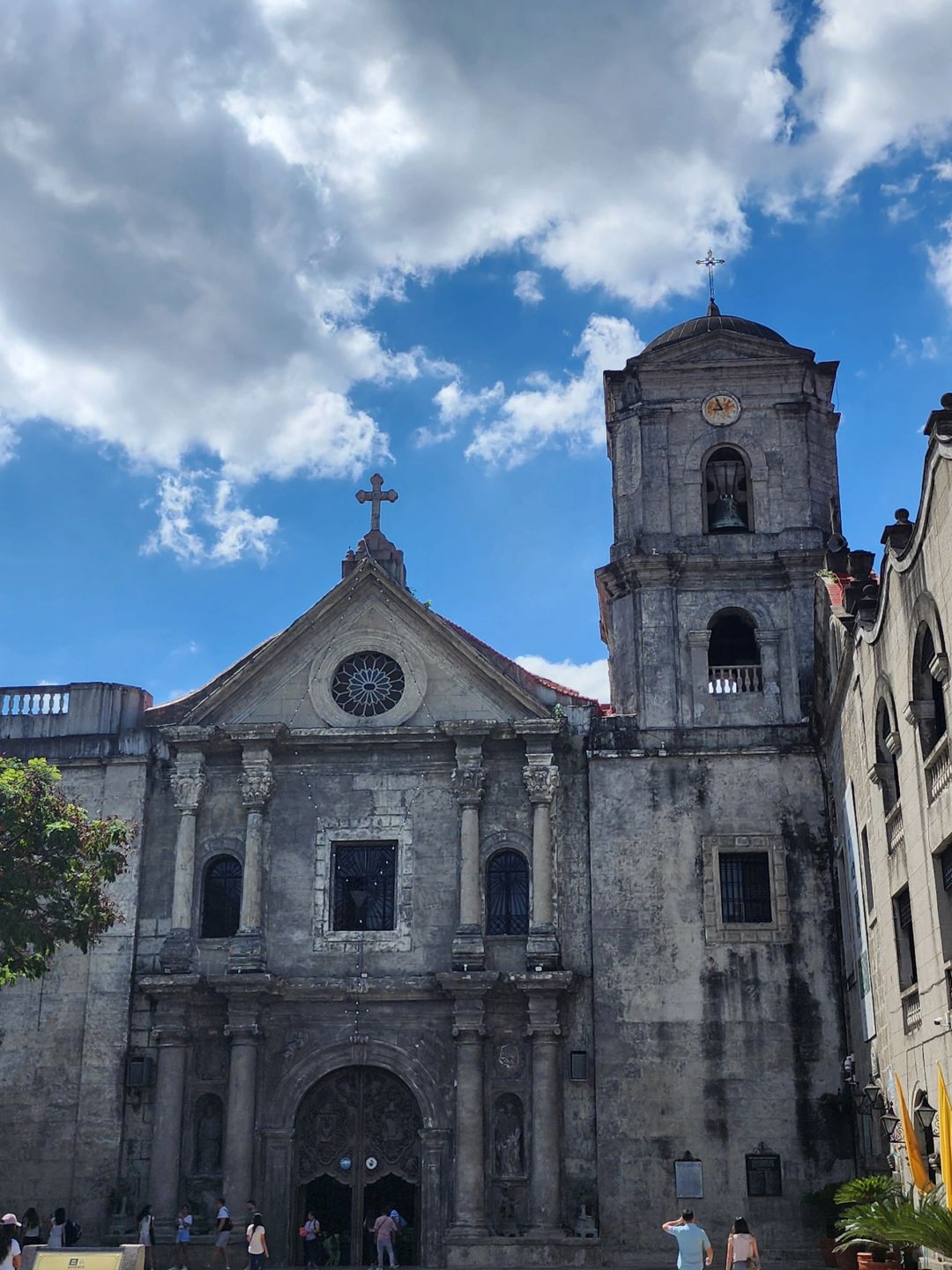 Manila/Luzon-Historical sites in Old Manila, ?learn about the history and culture of the Philippines