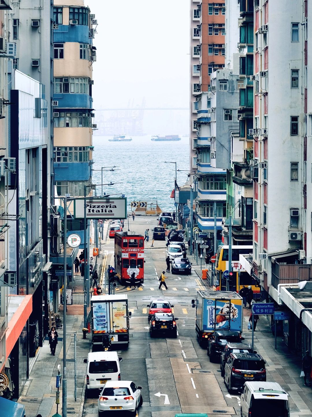Hong kong-Tsim Sha Tsui Promenade and Victoria Harbour, most beautiful photo spots in Hong Kong