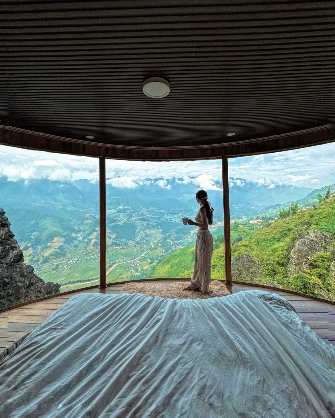 Hanoi-Rock garden homestay Roundhouse B&B in Sapa, Vietnam. Sleeping in the natural forest