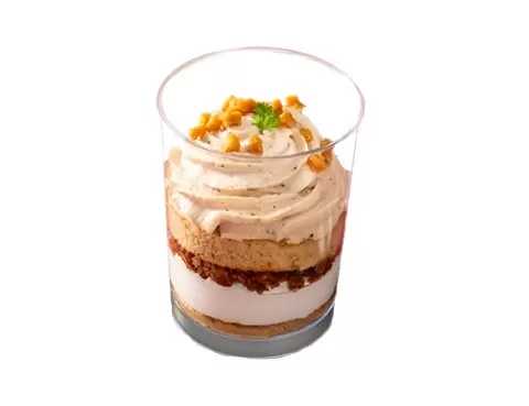 Okinawa-Enjoy the taste of Okinawa Harbor View at Lawson Okinawa! Green curry and brown sugar Mont Blanc parfait are now available