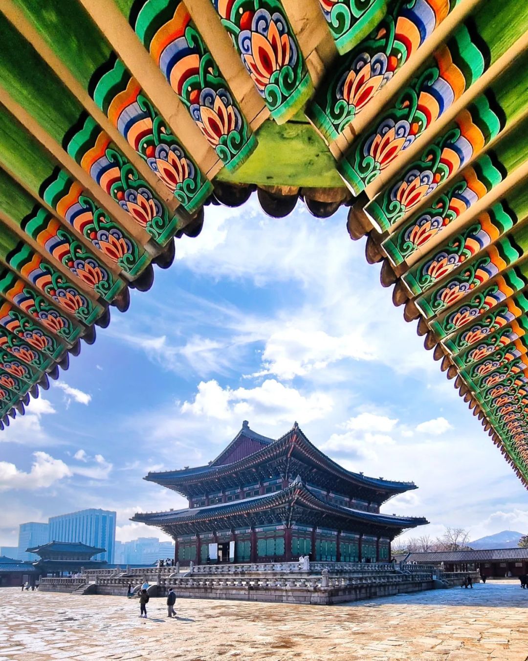 Seoul-Explore the 600-year history of Gyeongbokgung Palace in Seoul as you tour a Korean palace