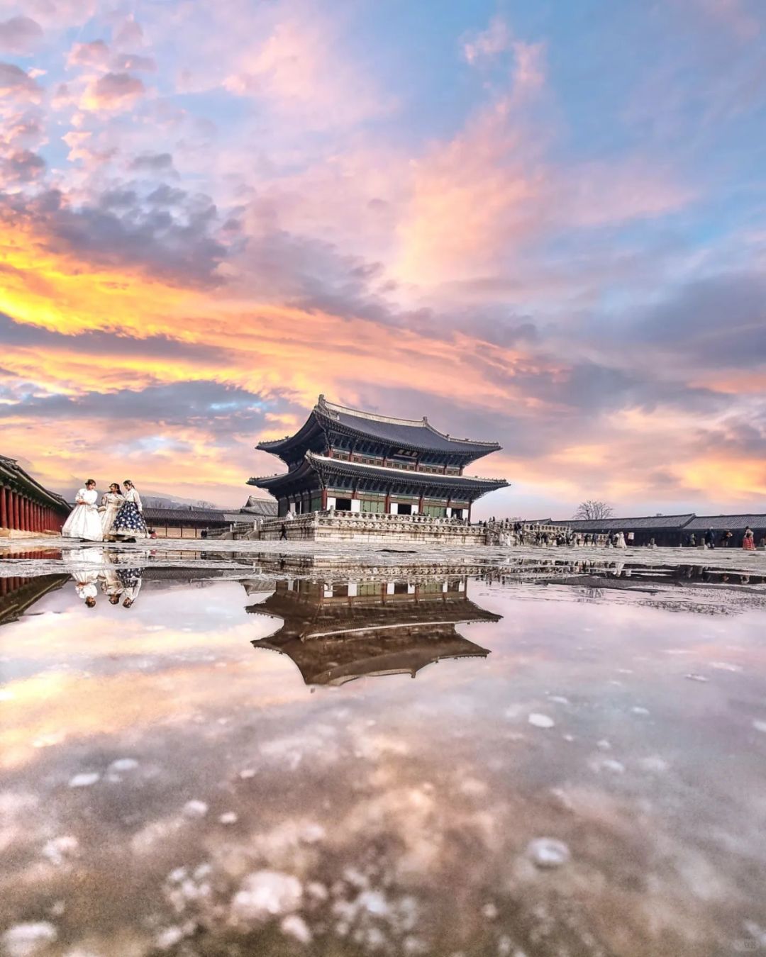 Seoul-Explore the 600-year history of Gyeongbokgung Palace in Seoul as you tour a Korean palace