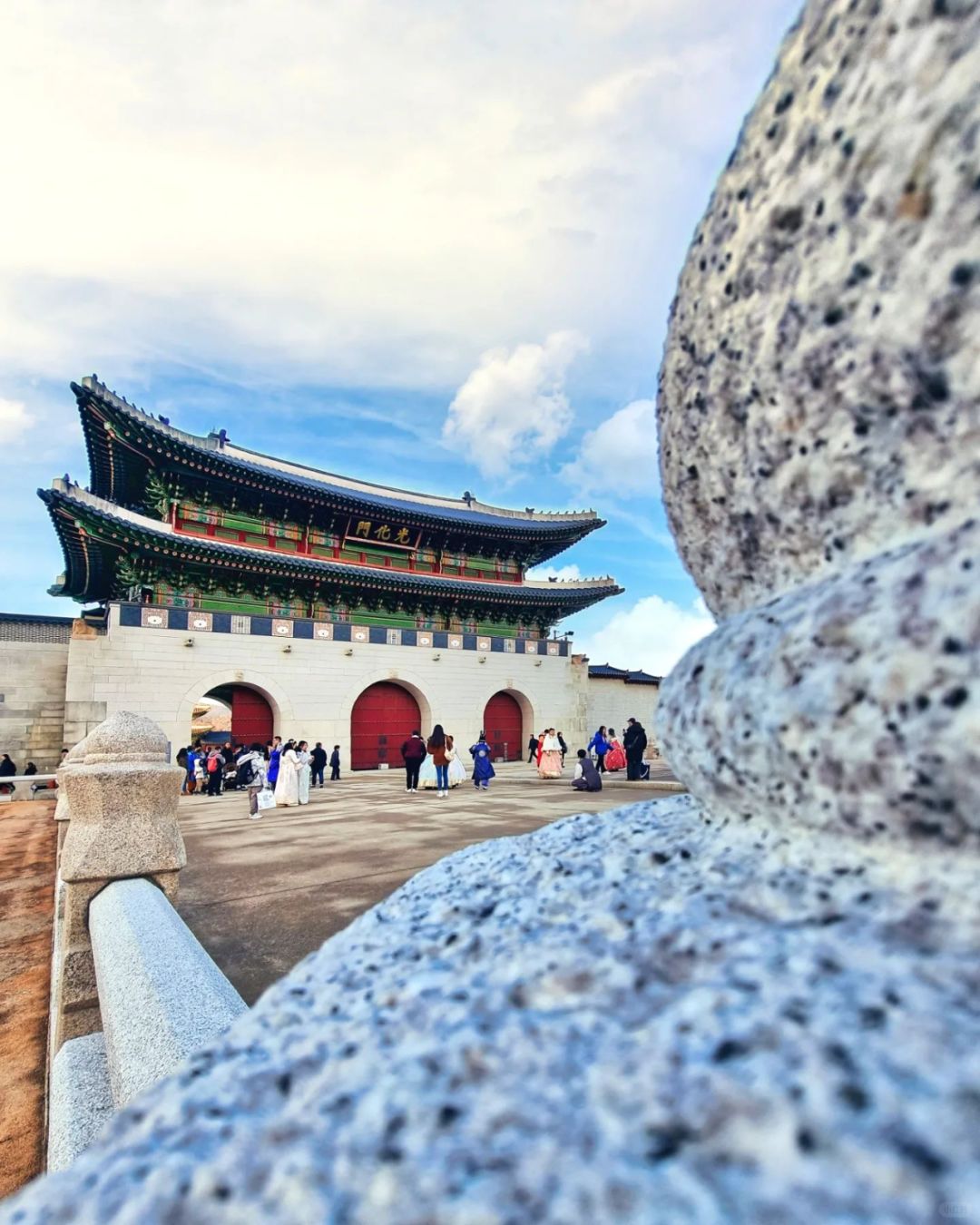 Seoul-Explore the 600-year history of Gyeongbokgung Palace in Seoul as you tour a Korean palace