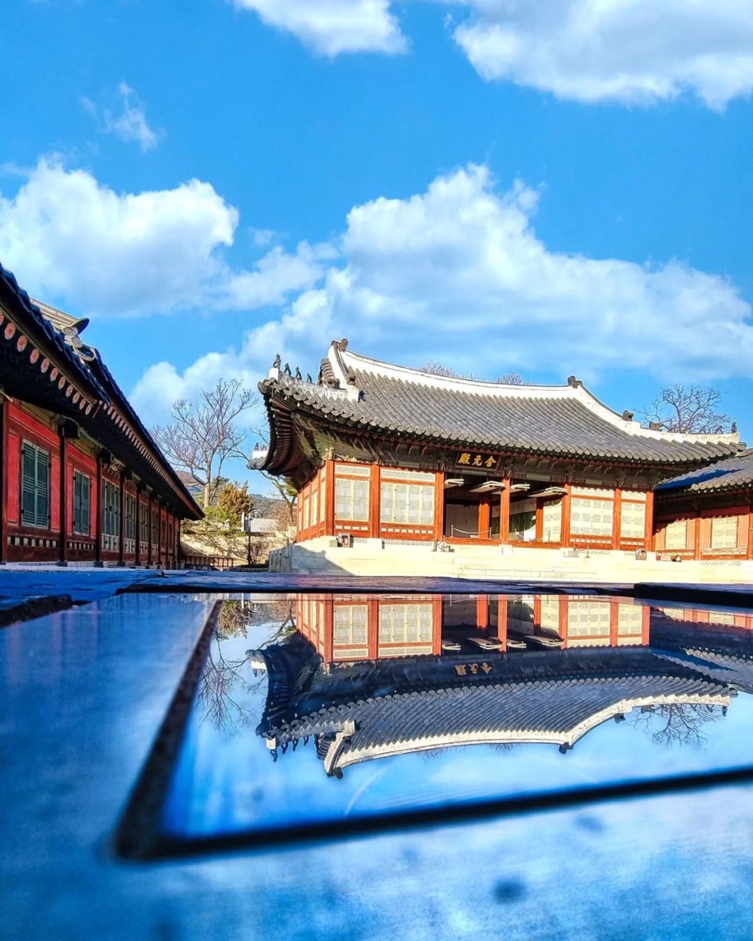 Seoul-Explore the 600-year history of Gyeongbokgung Palace in Seoul as you tour a Korean palace