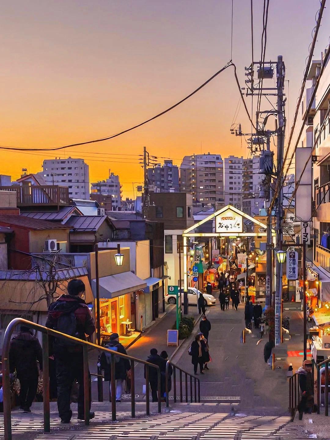 Tokyo-Tokyo, Japan: Fashionable shopping lovers take a trendy city walk to find a sweet life