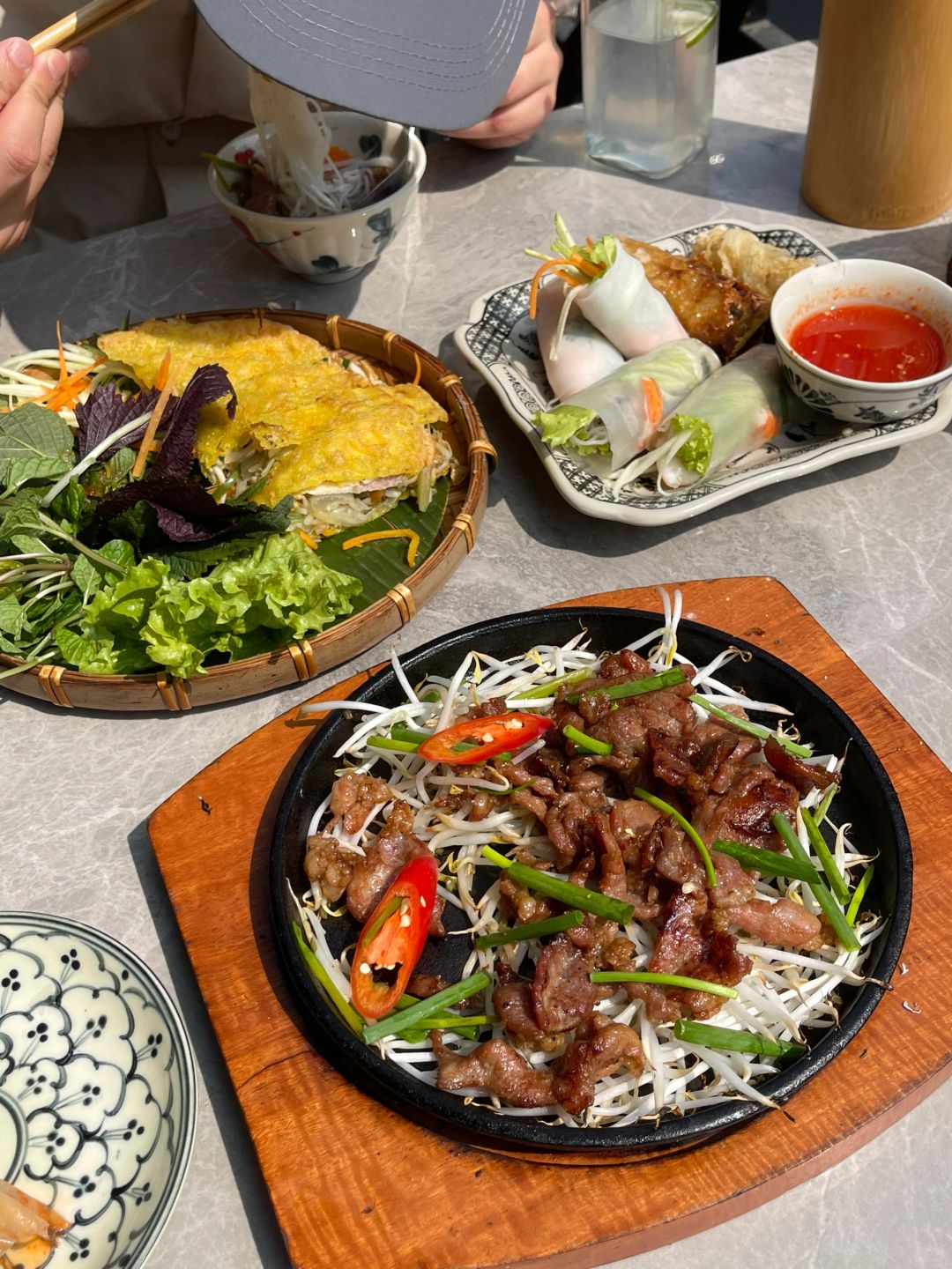 Hanoi-MET Vietnamese restaurant near Hoan Kiem Lake in Hanoi, with tables on the rooftop terrace